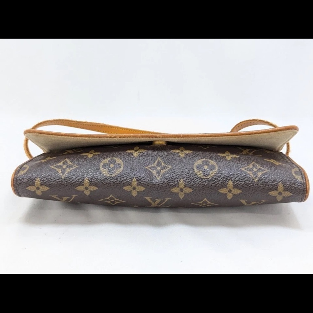 Louis Vuitton Brown Monogram Crossbody Bag with Tan Trim - Picture 6 of 13